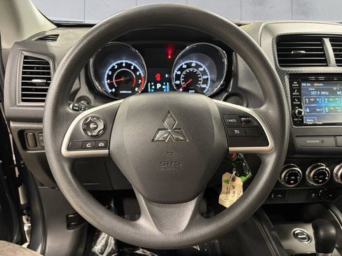 Used 2025 Mitsubishi Outlander Sport ES AWD/4WD image 14