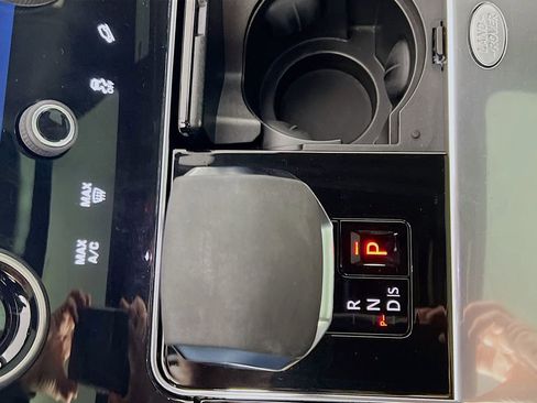 Used 2023 Land Rover Range Rover Velar HST image 16