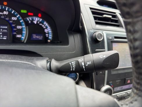 Used 2012 Toyota Camry XLE w/ Leather Pkg image 15