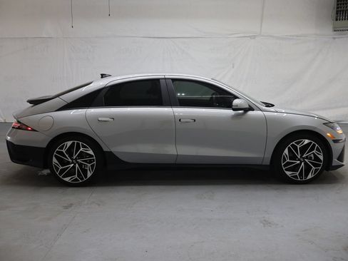 Used 2025 Hyundai Ioniq 6 SEL RWD image 8
