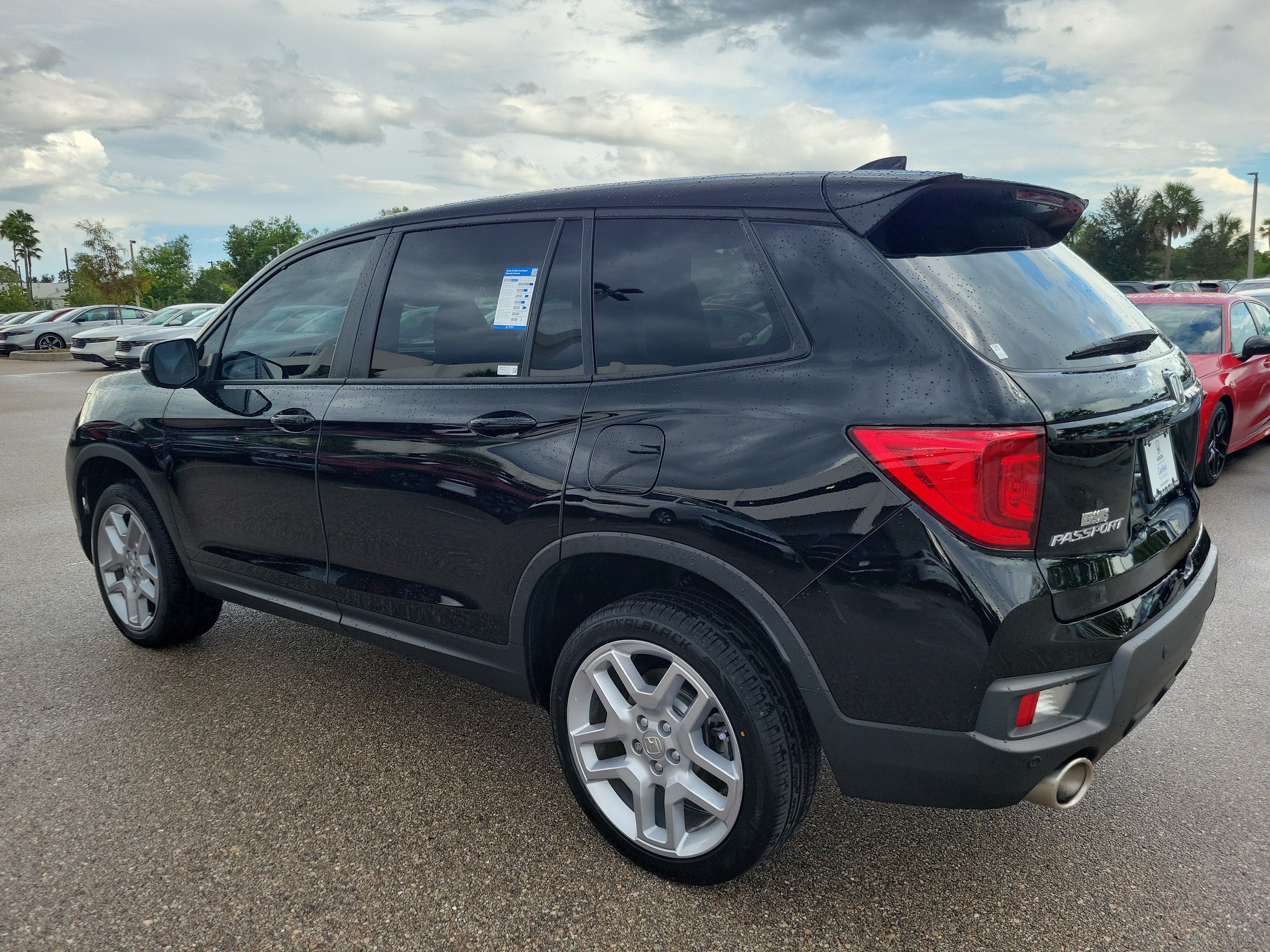 Used 2024 Honda Passport EX-L image 6