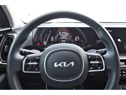Certified 2025 Kia Sorento S w/ Panoramic Sunroof Package FWD image 15
