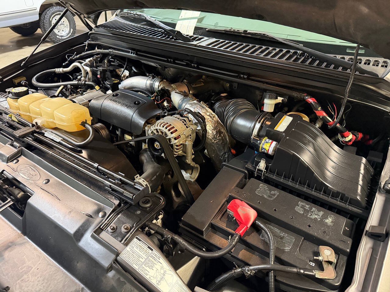 Used 2003 Ford F350 XLT AWD/4WD image 8
