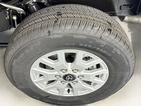 New 2026 Toyota Tacoma SR5 image 31