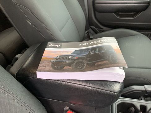 Used 2021 Jeep Wrangler Unlimited Sport image 33