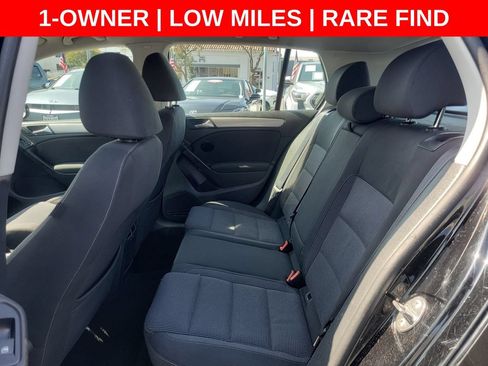 Used 2014 Volkswagen Golf 4-Door FWD image 14