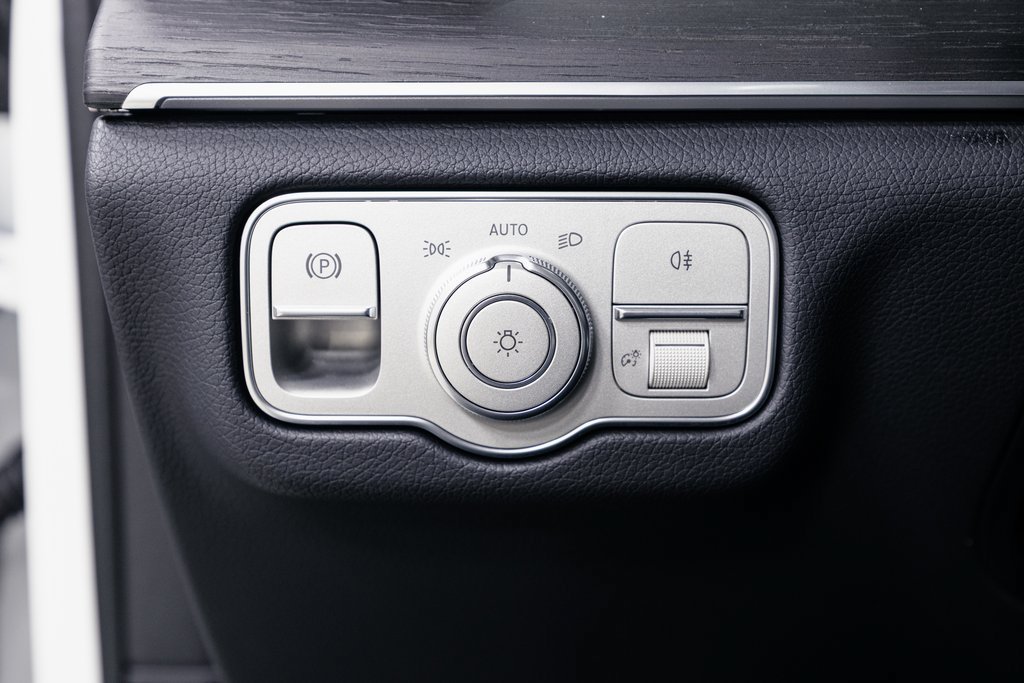 Certified 2026 Mercedes-Benz GLS 450 4MATIC image 10