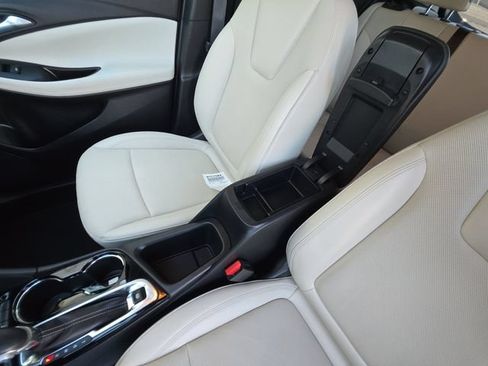 Used 2024 Buick Encore GX Sport Touring FWD image 27