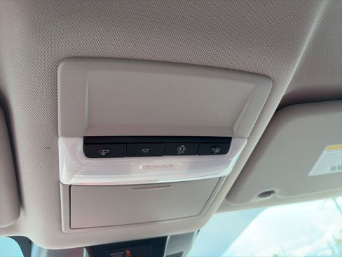 Used 2021 Nissan Rogue S FWD image 18