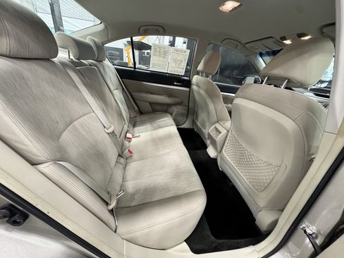 Used 2014 Subaru Legacy 2.5i Premium image 26