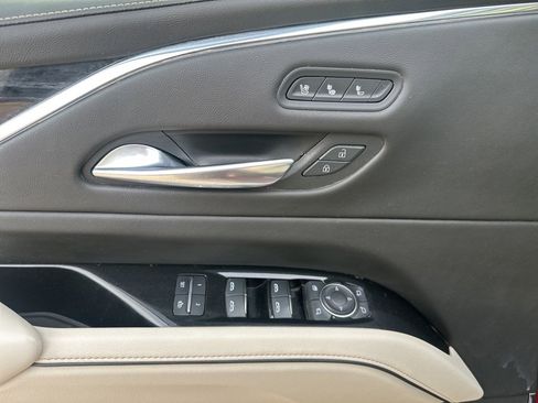 Used 2021 Cadillac Escalade Sport w/ Driver Assist Tech Package image 14