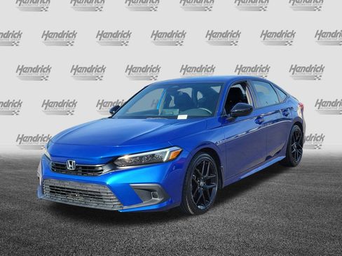 Used 2023 Honda Civic Sport image 3