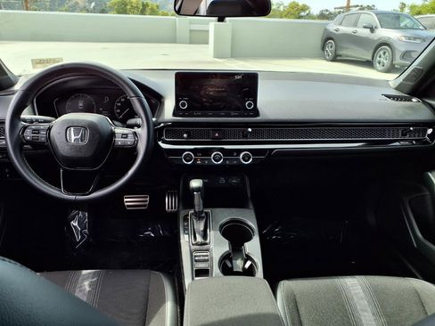 Used 2023 Honda Civic Sport image 10