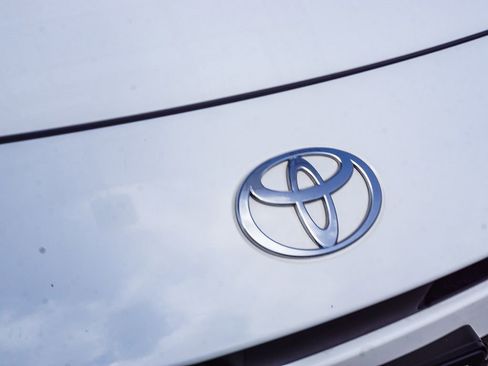 Used 2025 Toyota Camry SE w/ Multimedia Upgrade Package FWD image 12