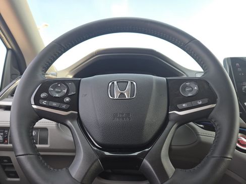 Used 2024 Honda Odyssey Touring image 27