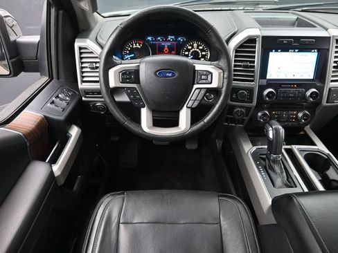 Used 2016 Ford F150 Lariat w/ Equipment Group 502A Luxury AWD/4WD image 14