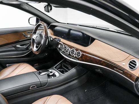 Used 2019 Mercedes-Benz Maybach S 560 4MATIC image 55