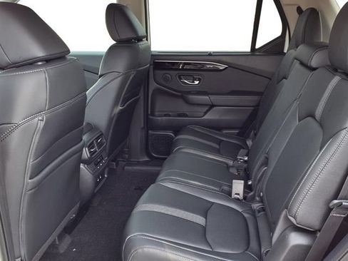 New 2026 Honda Pilot EX-L image 16