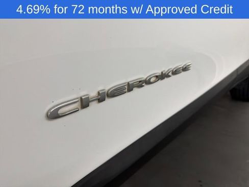 Used 2016 Jeep Cherokee Latitude w/ Comfort & Sound Group image 31