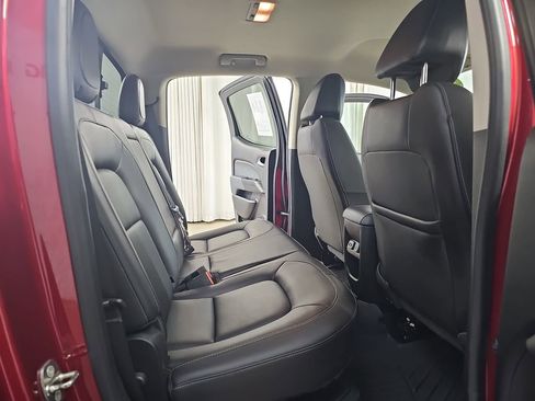 Used 2018 Chevrolet Colorado Z71 AWD/4WD image 14