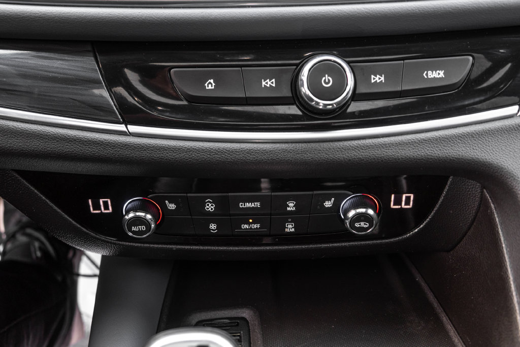 Used 2020 Buick Enclave Essence w/ Sound and Sites Package FWD image 20