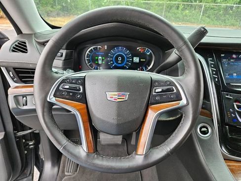Used 2020 Cadillac Escalade Luxury w/ Escalade Sport Edition RWD image 24