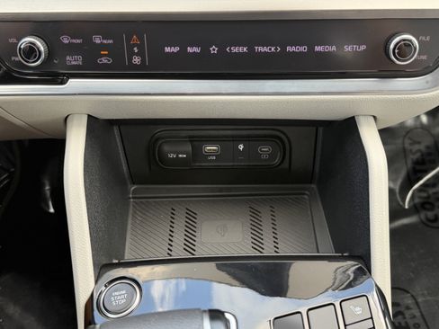 Used 2023 Kia Sportage EX FWD image 23