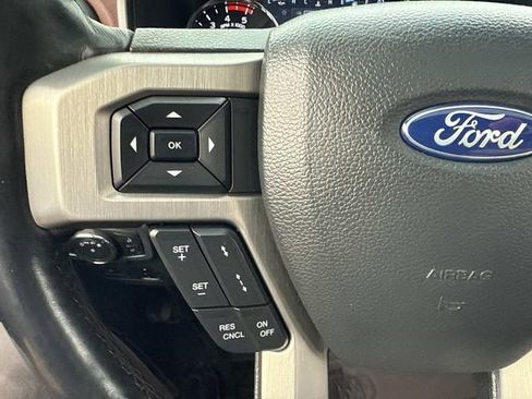 Used 2022 Ford F350 Platinum w/ FX4 Off-Road Package image 37