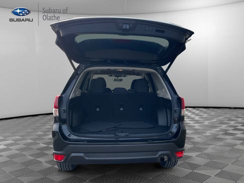 Certified 2023 Subaru Forester Premium image 6