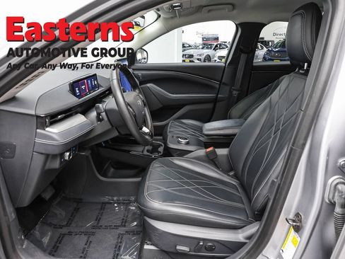 Used 2021 Ford Mustang Mach-E Select AWD/4WD image 13