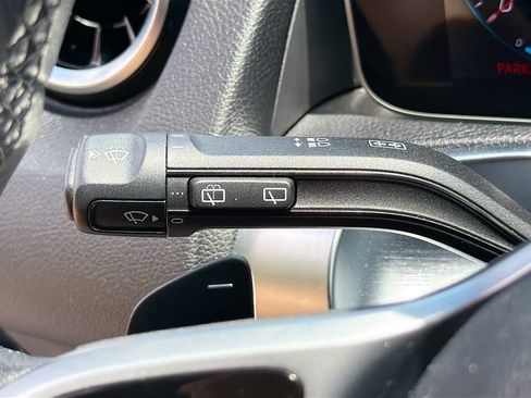Used 2021 Mercedes-Benz GLB 250 4MATIC image 22