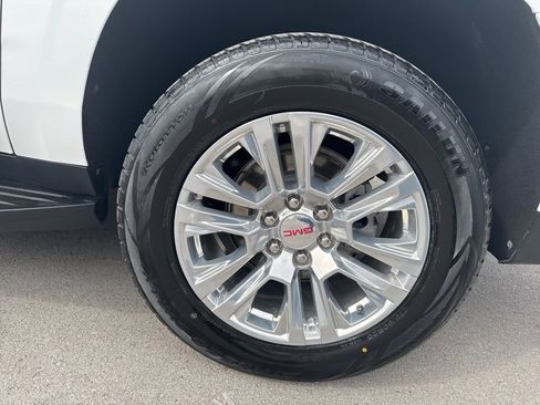 Used 2024 GMC Yukon XL Denali image 36