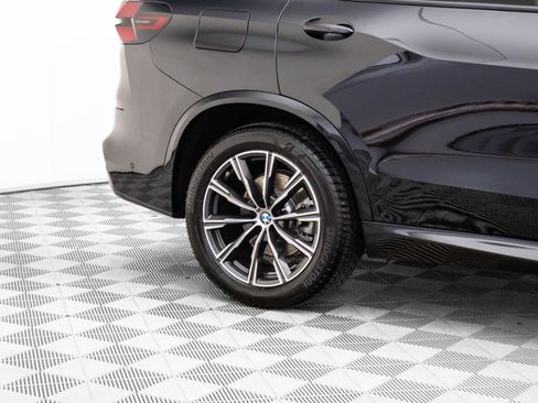 Certified 2025 BMW X5 xDrive40i w/ Executive Package image 35