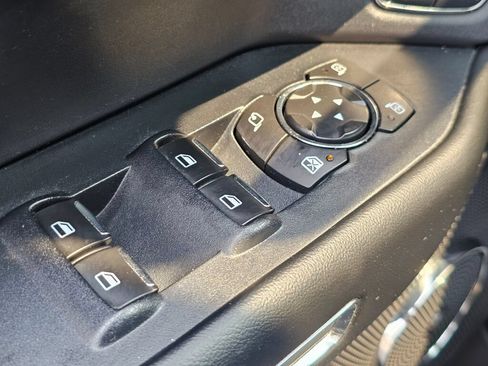 Used 2018 Ford Expedition Platinum AWD/4WD image 28