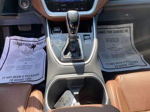 Used 2022 Subaru Outback Touring image 22