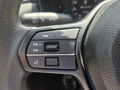Used 2025 Honda Accord LX image 24