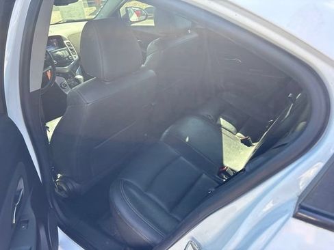 Used 2014 Chevrolet Cruze LT FWD image 11