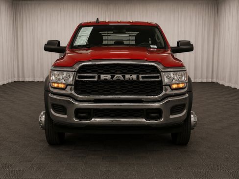 Used 2020 RAM 5500 Tradesman w/ Chrome Appearance Group AWD/4WD image 8