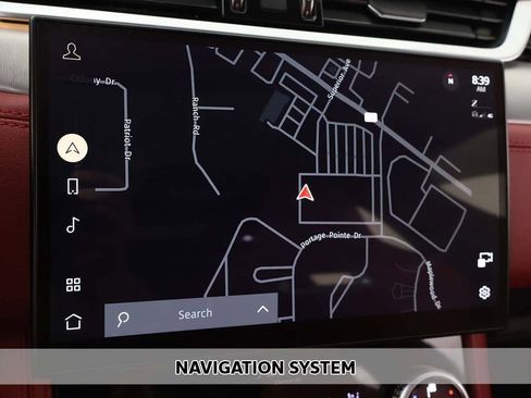 Used 2023 Jaguar F-PACE R-Dynamic S image 3