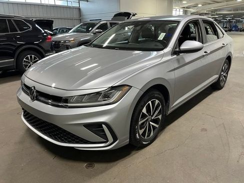Used 2025 Volkswagen Jetta S FWD image 7