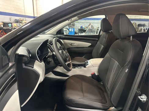 Certified 2023 Hyundai Tucson SEL AWD/4WD image 9
