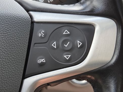 Used 2020 GMC Terrain SLE w/ Driver Convenience Package FWD image 11