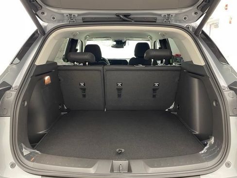 New 2026 Chevrolet TrailBlazer LT w/ Convenience Package AWD/4WD image 11