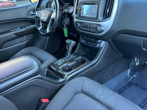 Used 2015 GMC Canyon SLE w/ SLE Convenience Package image 16