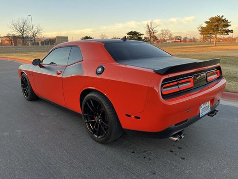 Used 2018 Dodge Challenger T/A image 3