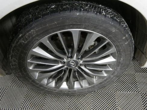 Used 2021 INFINITI QX80 Sensory w/ All-Season Package image 7