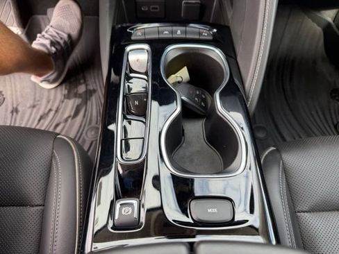 Used 2023 Buick Envision Essence FWD image 25