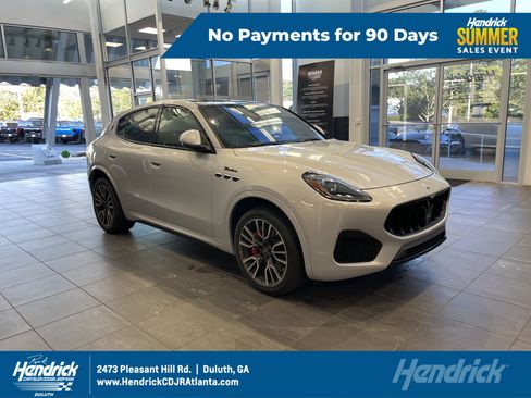 Used 2023 Maserati Grecale Modena AWD/4WD image 1