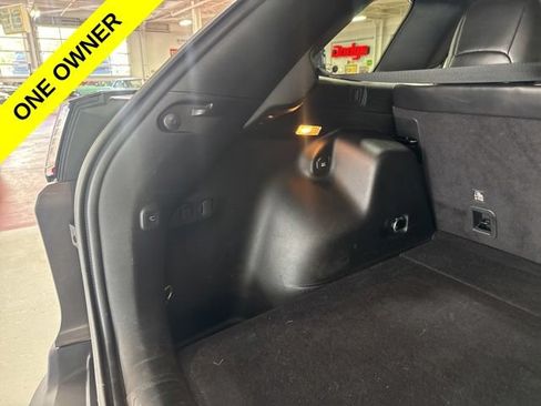 Used 2019 Jeep Cherokee Limited w/ Technology Group AWD/4WD image 19