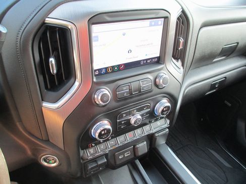 Used 2022 GMC Sierra 2500 Denali w/ Denali Ultimate Package image 27